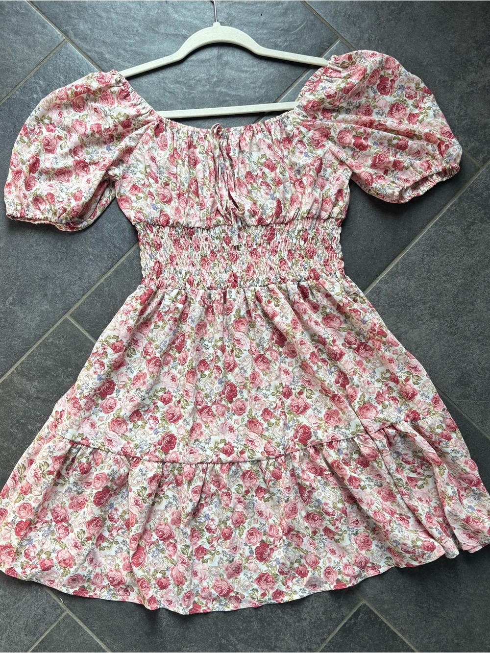 Pink White ditsy floral Puff-Sleeve milkmaid Sundress ruffle hem smocked dainty
